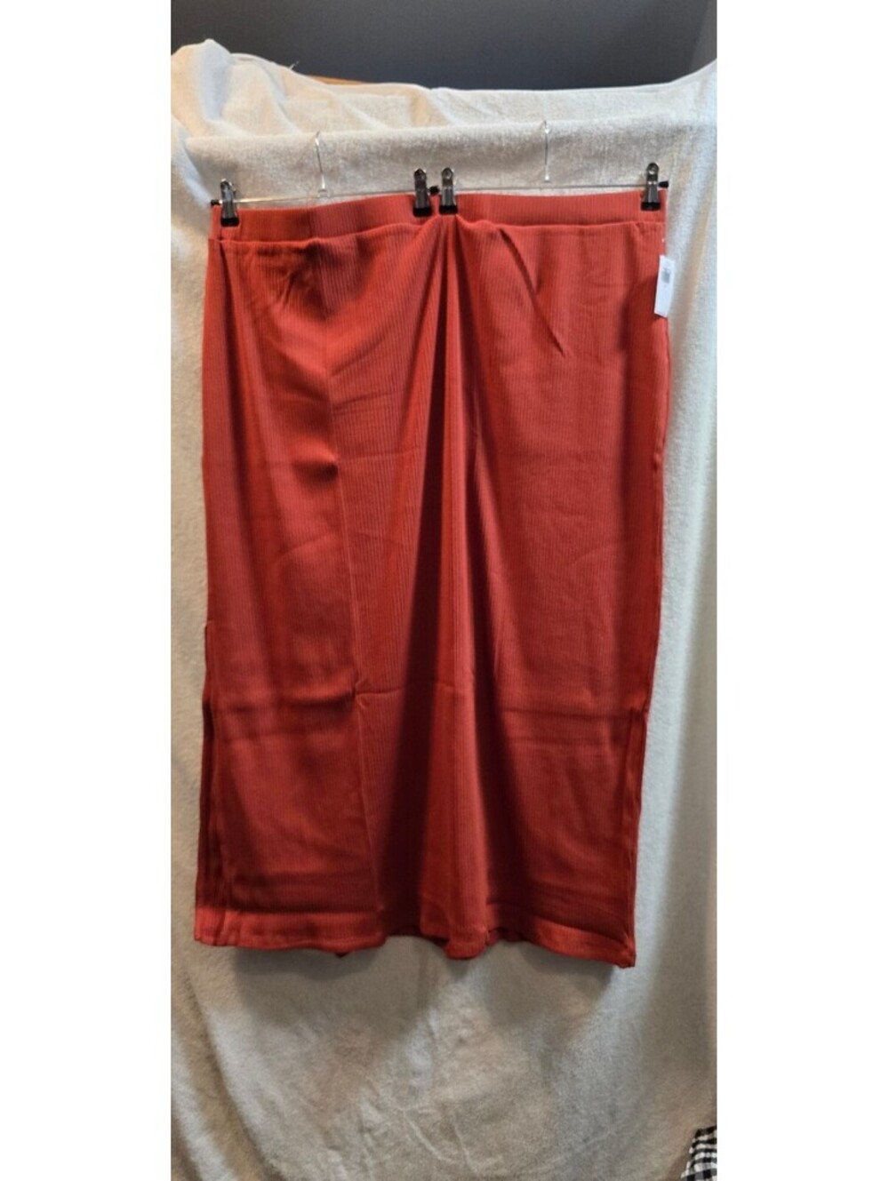 Women's  Navy Ribbed Midi Skirt in Rust Red, Size 3X